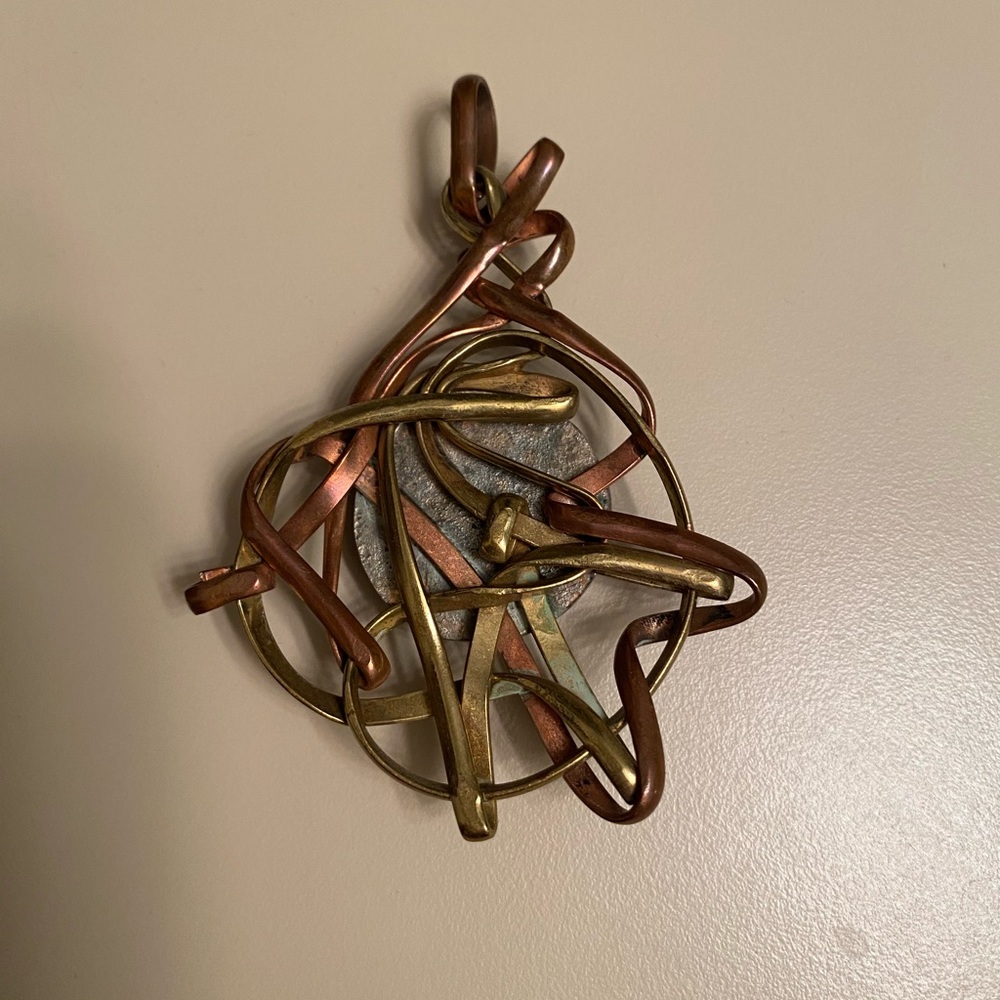 Unique pendant - Picture 2 of 3